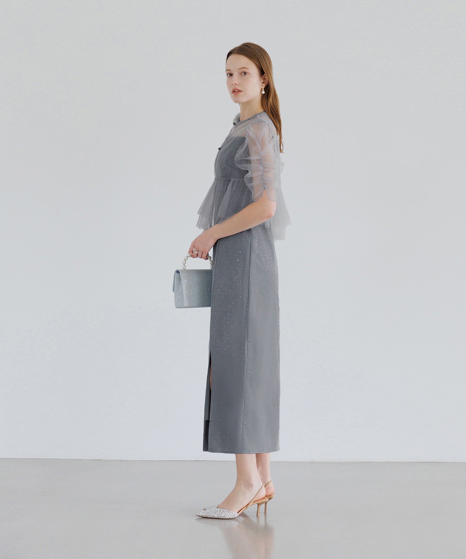 Leja｜チュールフラワーモチーフドットストーンIラインドレス結婚式