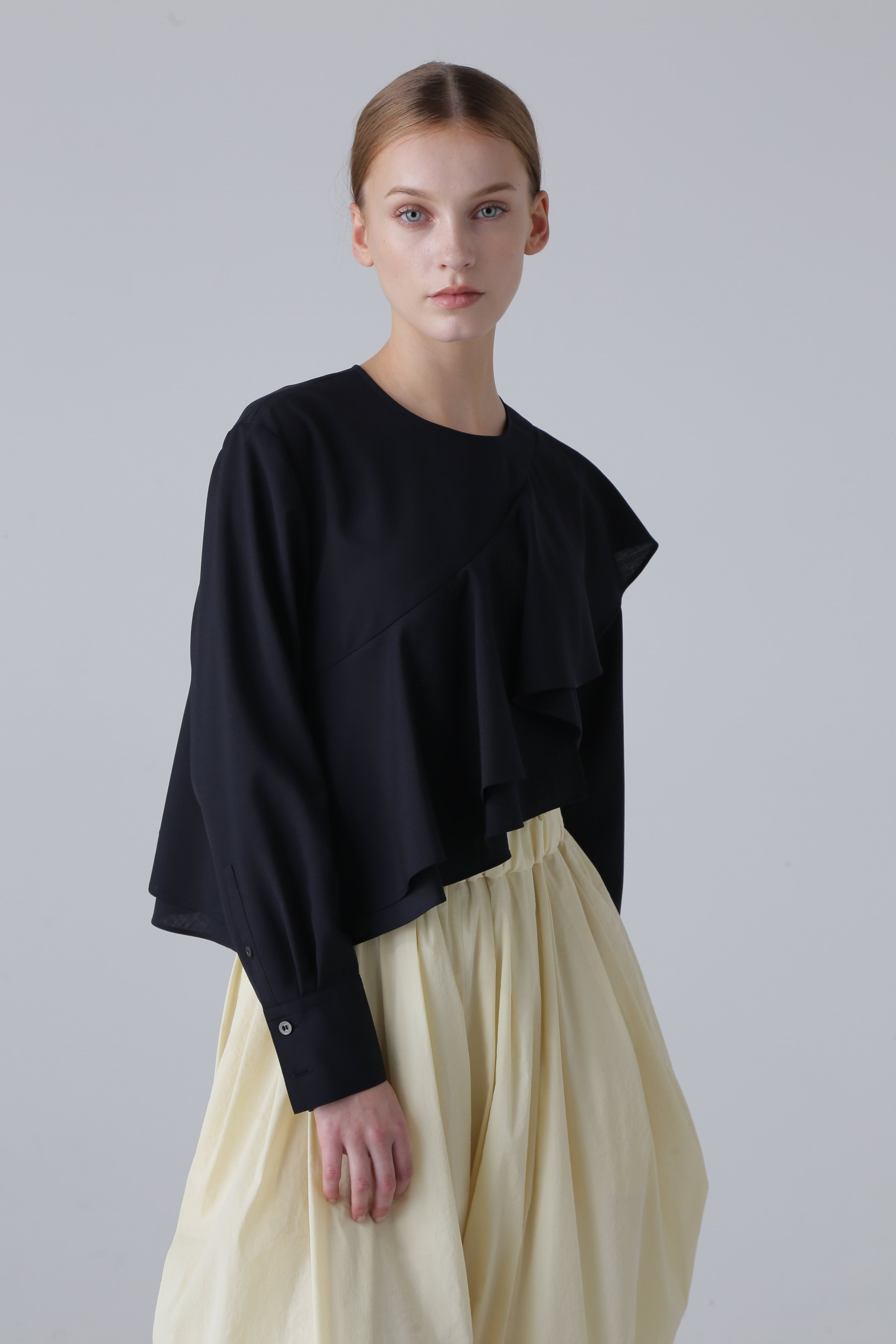 ADORE｜◇ハイツイストトロピカルブラウス | Rakuten Fashion(楽天