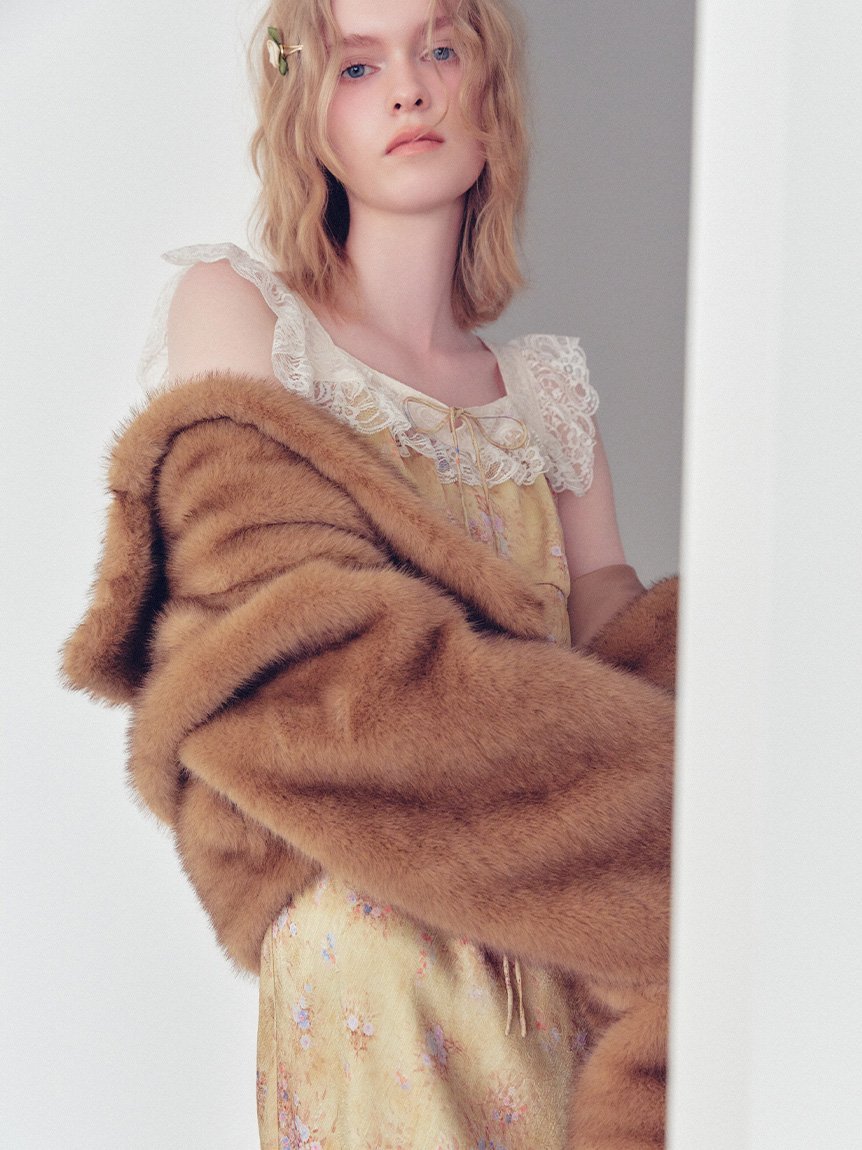 LILY BROWN｜バリエファーショートコート | Rakuten Fashion(楽天