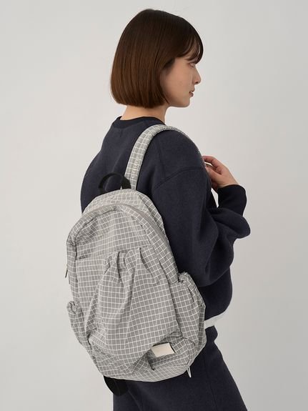 emmi｜ボックスチェックギャザーボディーバックパック | Rakuten