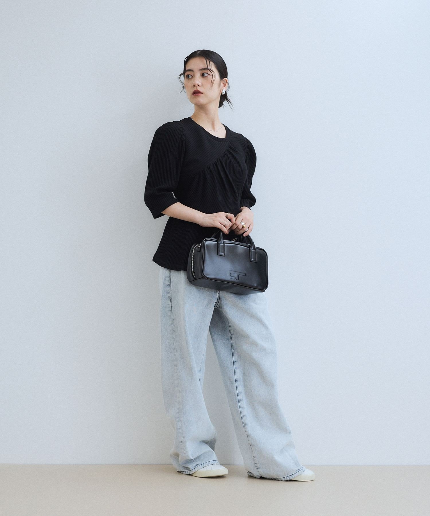 ADAM ET ROPE'｜【一部WEB限定カラー】・【再入荷】ロゴスクエア