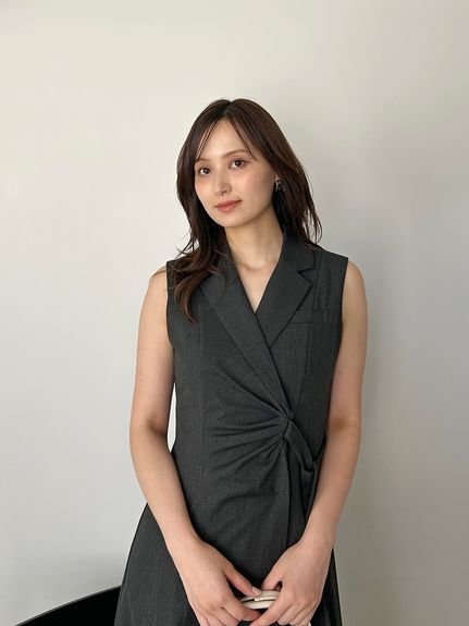 SNIDEL｜Sustainableサイドプリーツテーラードワンピース | Rakuten
