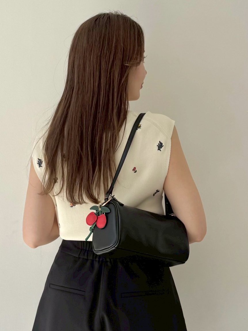 FRAY I.D｜フルーツ刺繍ポロカラーノースリニットジレ/接触冷感