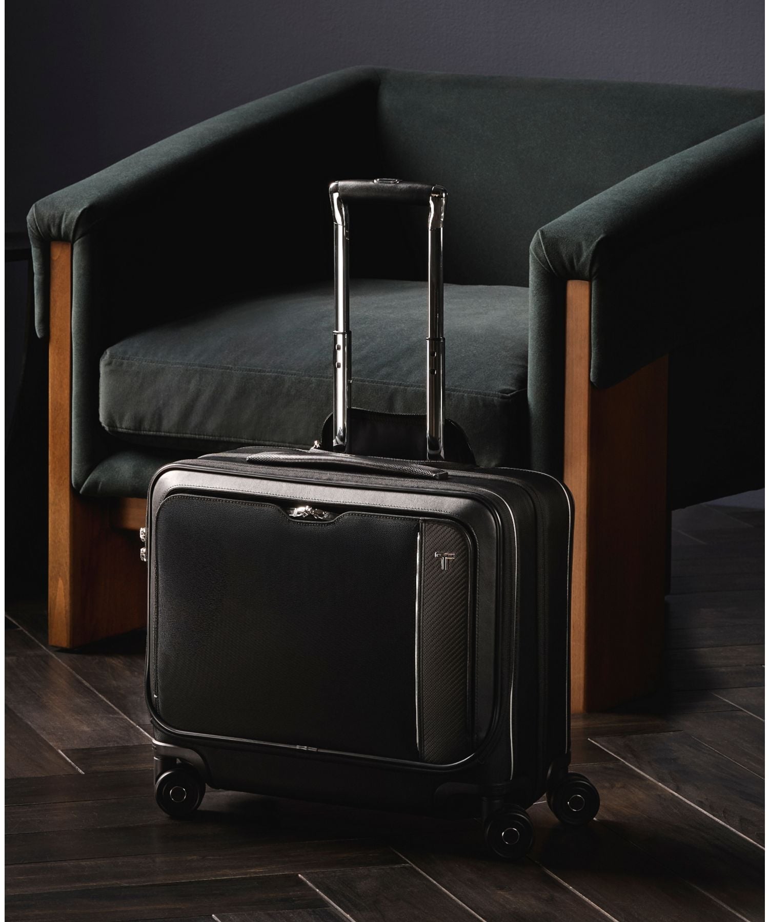 tumi コンパクト・4ウィール・ブリーフ」の人気商品一覧 | 安い商品を