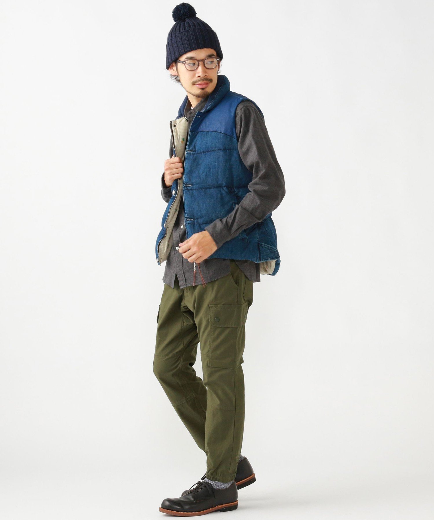 BEAMS MEN｜REMI RELIEF * BEAMS PLUS / 別注 デニム ダウンベスト