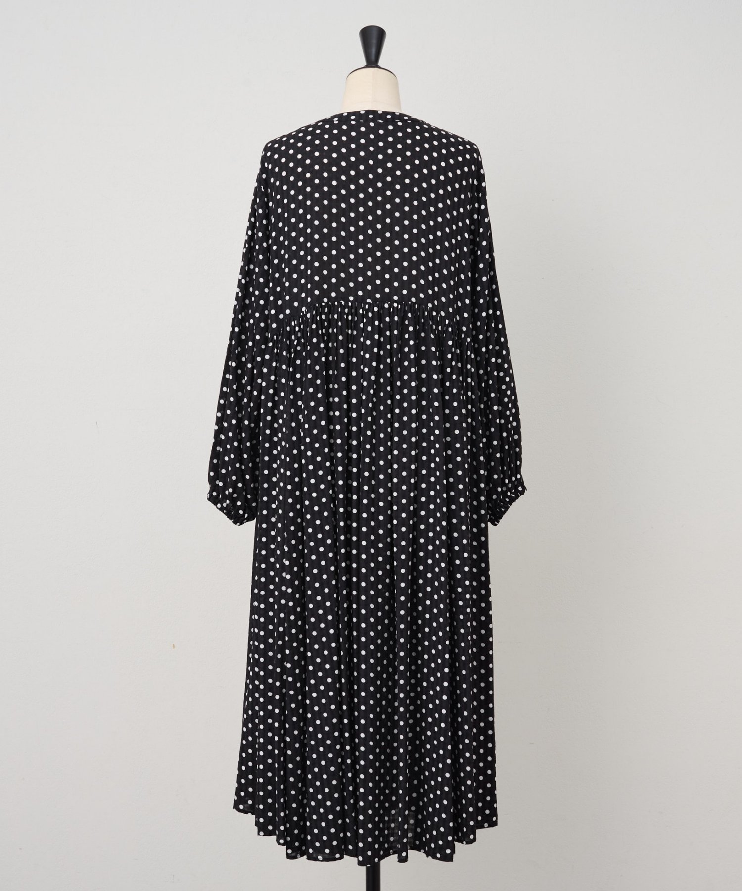 BEARDSLEY｜ドットギャザーワンピース | Rakuten Fashion(楽天