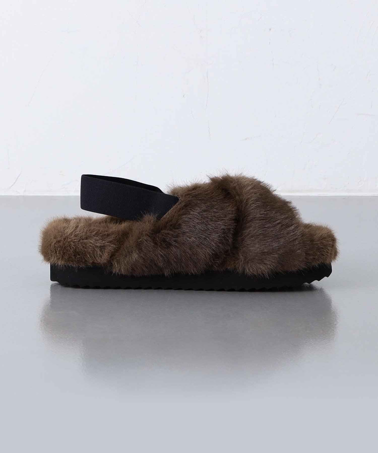 UNITED ARROWS LTD. OUTLET｜ビジューフェイクファー バックストラップ