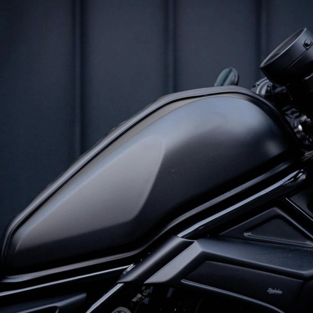 楽天市場】ホンダ レブル250/500用 燃料タンクセンターカバー