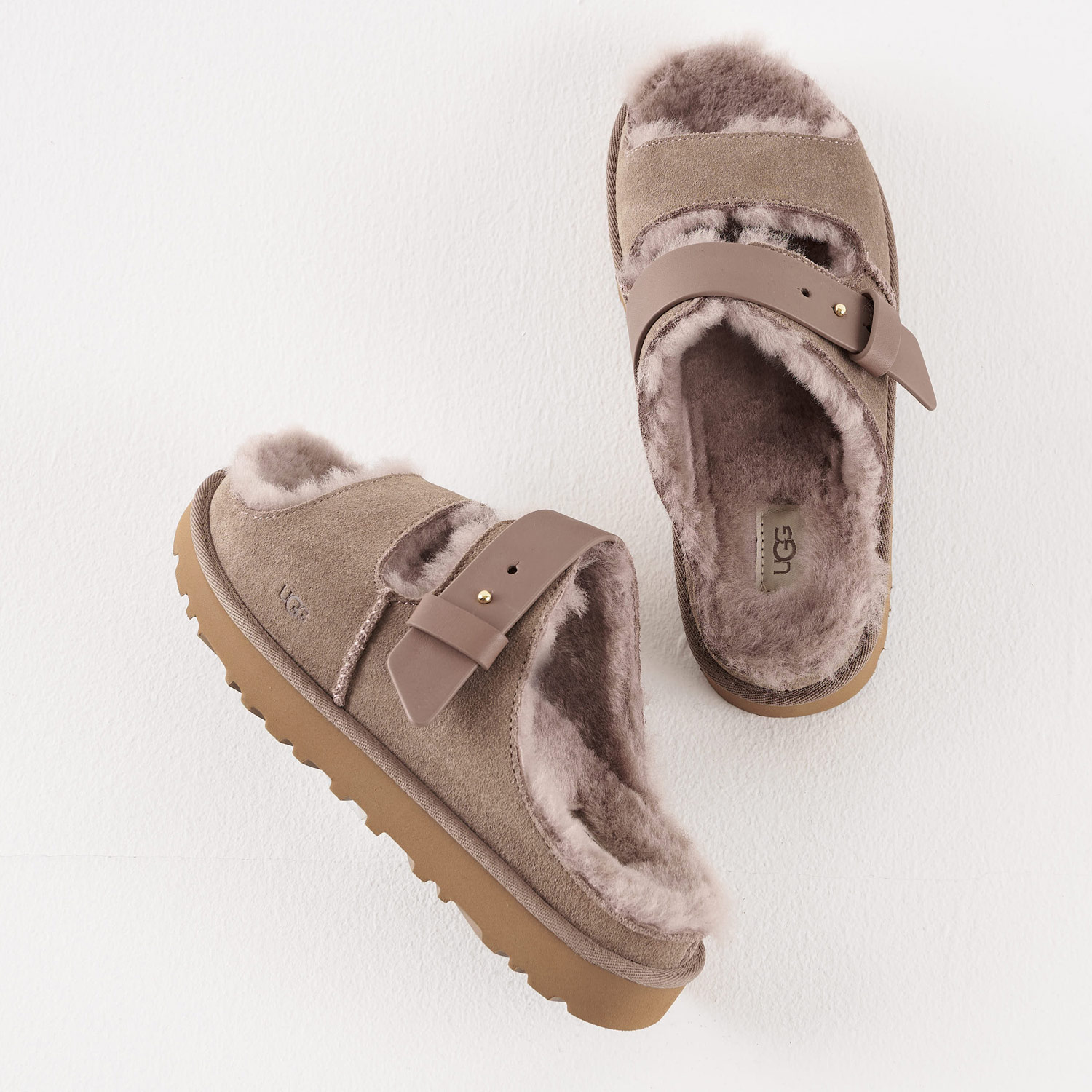 楽天市場】UGG アグ サンダル ストラップサンダル グリーンポート