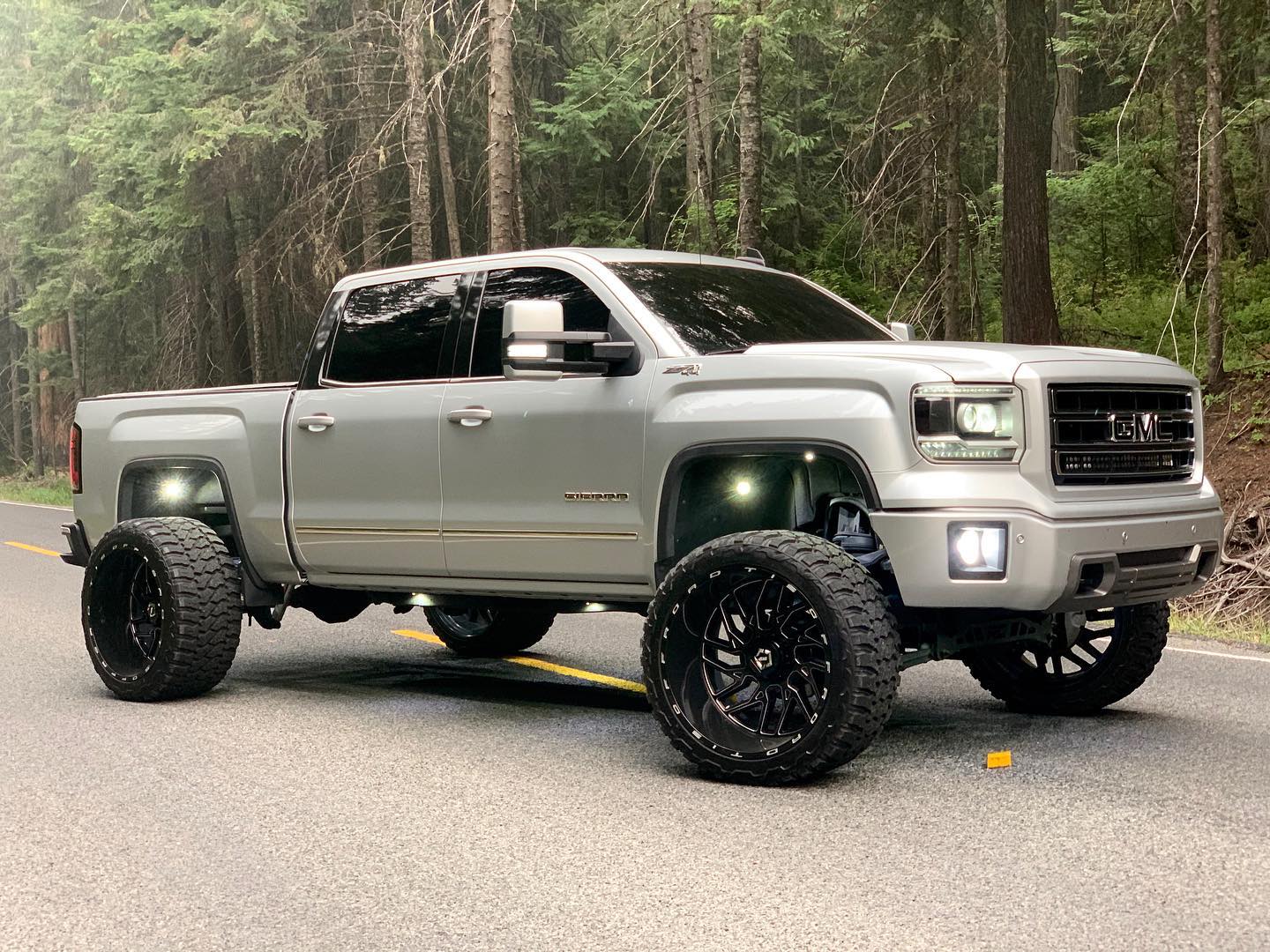 楽天市場】TIS OFFROAD 544BM グロスブラックミルド 20インチアルミ