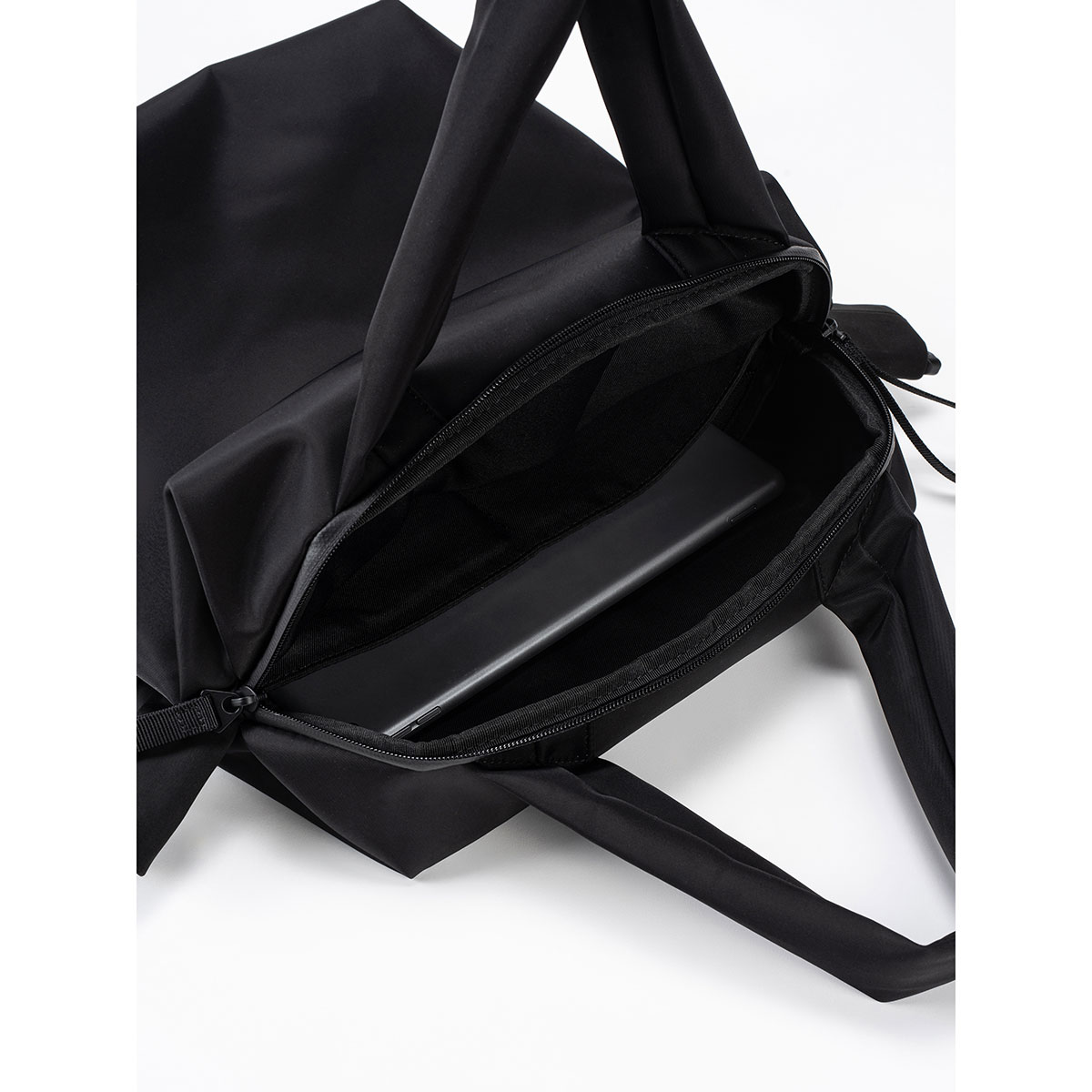 楽天市場】【公式】cote&ciel コートエシエルIsarau XS Sleek Black