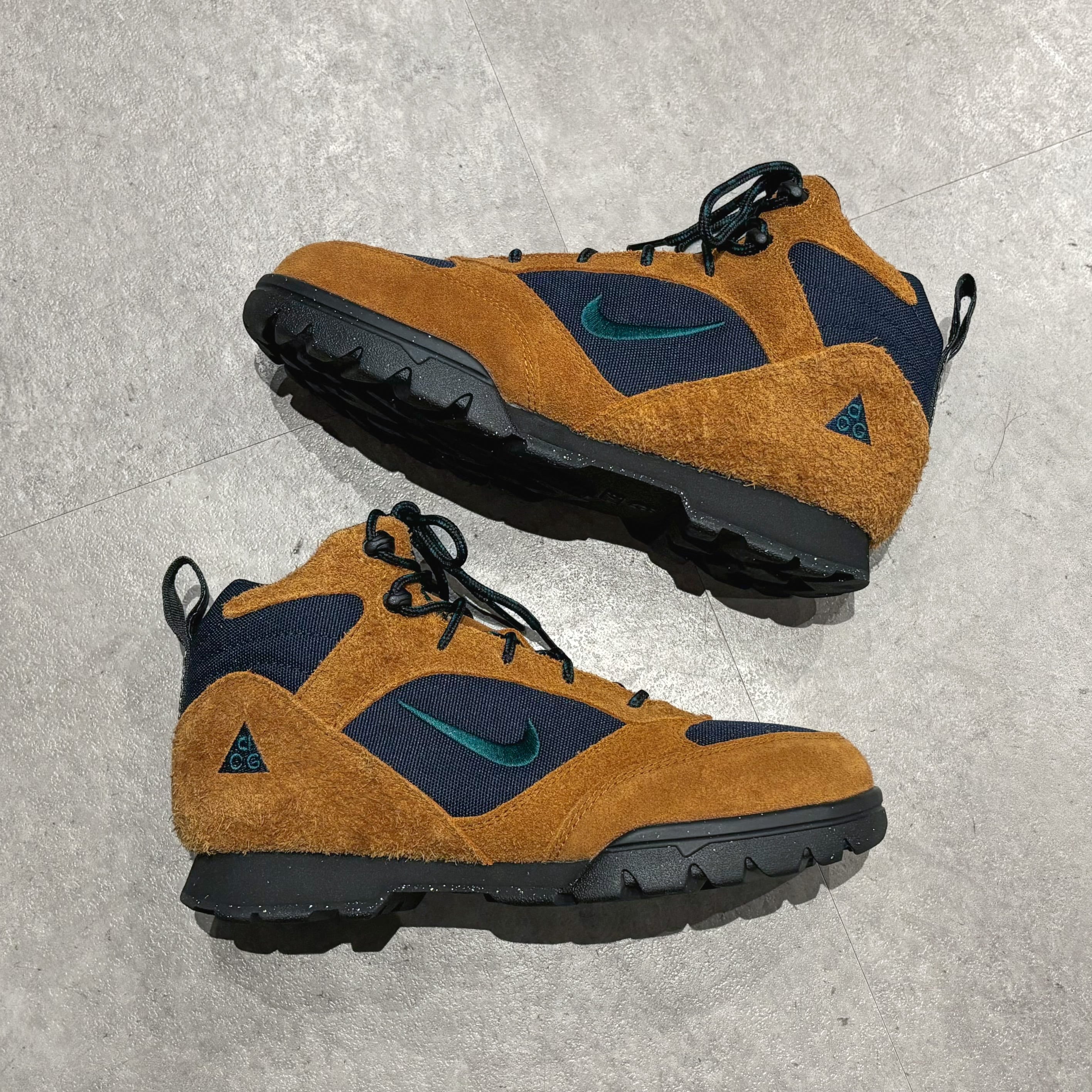楽天市場】NIKE ACG TORRE MID WP - Burnt Sienna / Dark Atomic Teal