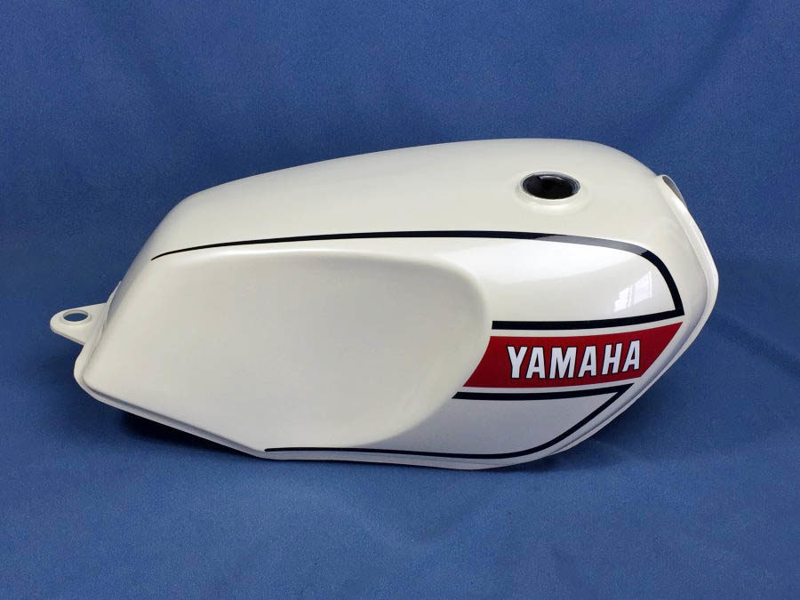 楽天市場】rz250 タンクの通販