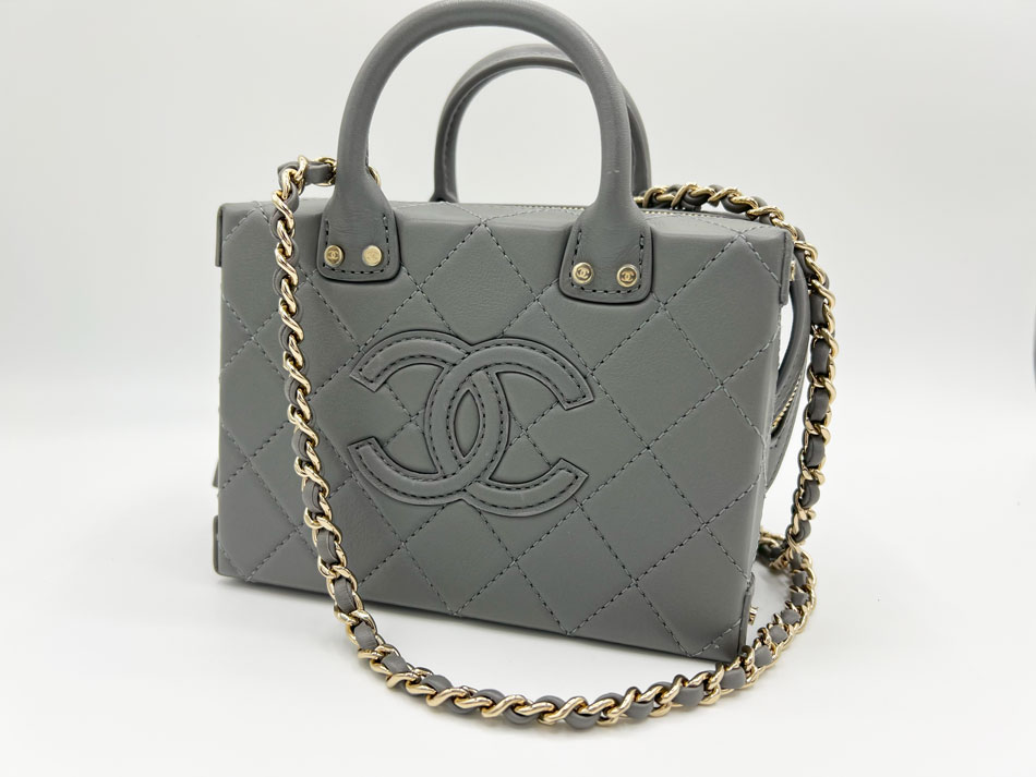 楽天市場】CHANEL シャネル スモール バニティ ケース チェーン