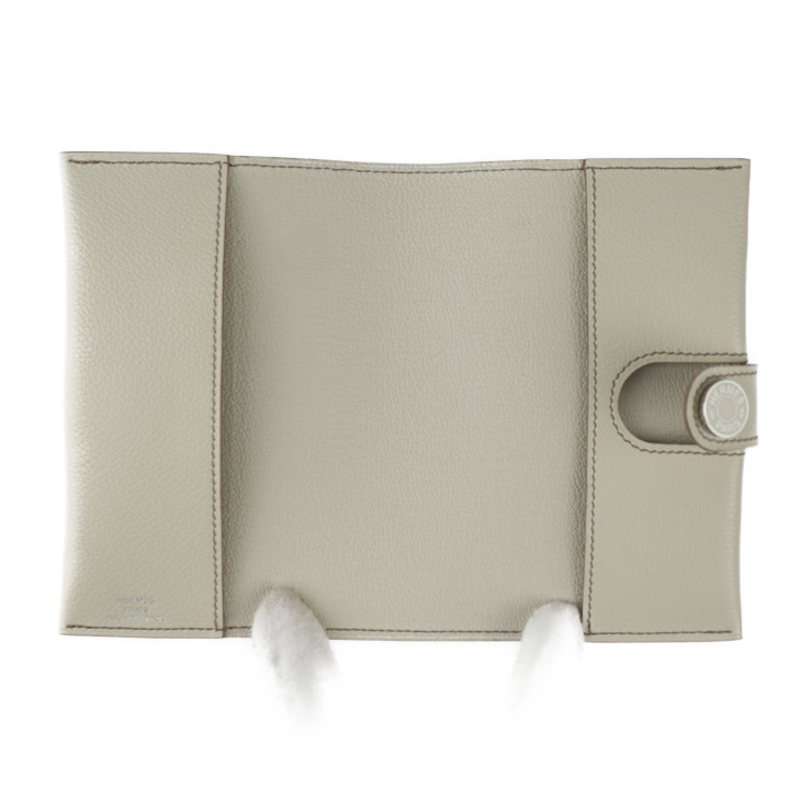 楽天市場】新品未使用展示品 HERMES エルメス R.M.S パスポートケース