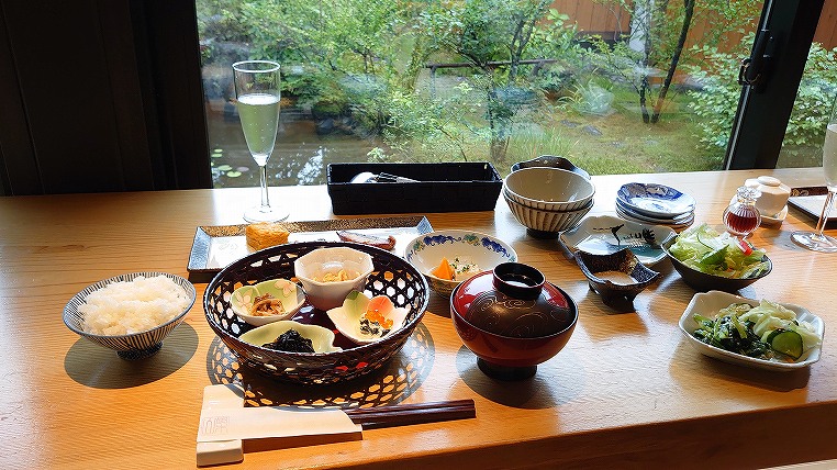 遠刈田温泉 オーベルジュ別邸 山風木 宿泊記3 夕食と朝食 2020年8月末