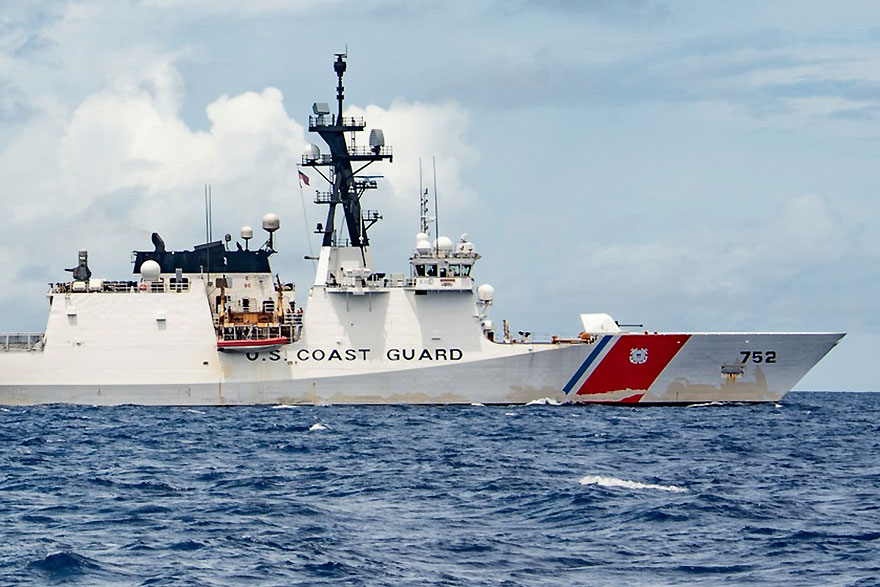 ロシア情報収集艦 ハワイ沖で長期にわたり活動中 米沿岸警備隊が動画を