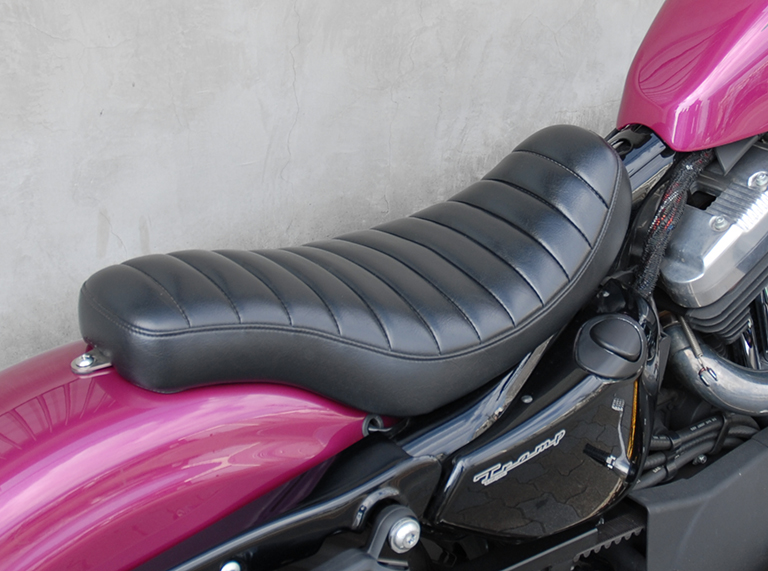 ソロ COBRA ゲル入り (04~06年・10年～スポーツスター） | Tramp STORE