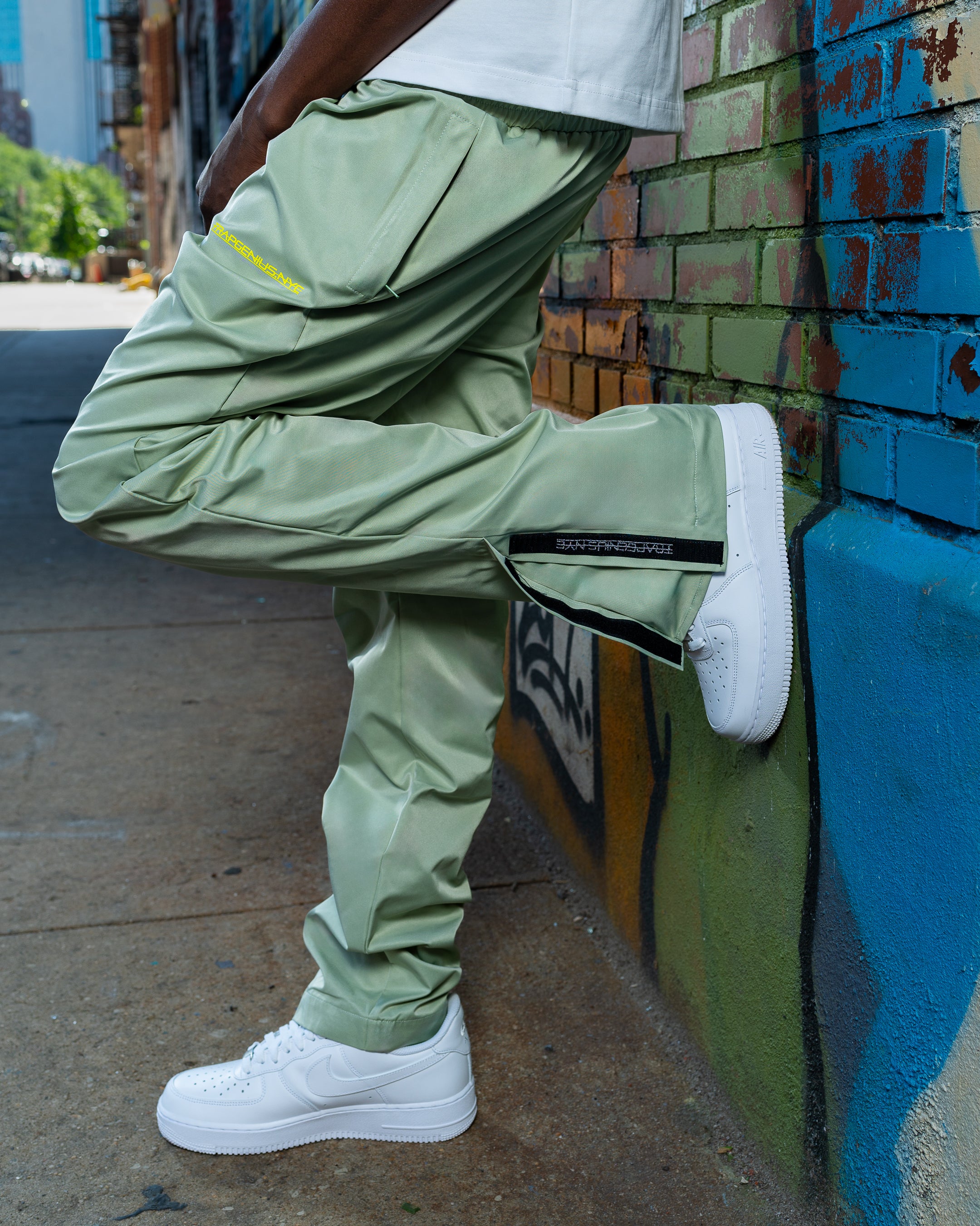 Men's Mint Green Trap Nylon Pants – Trap Genius NYC