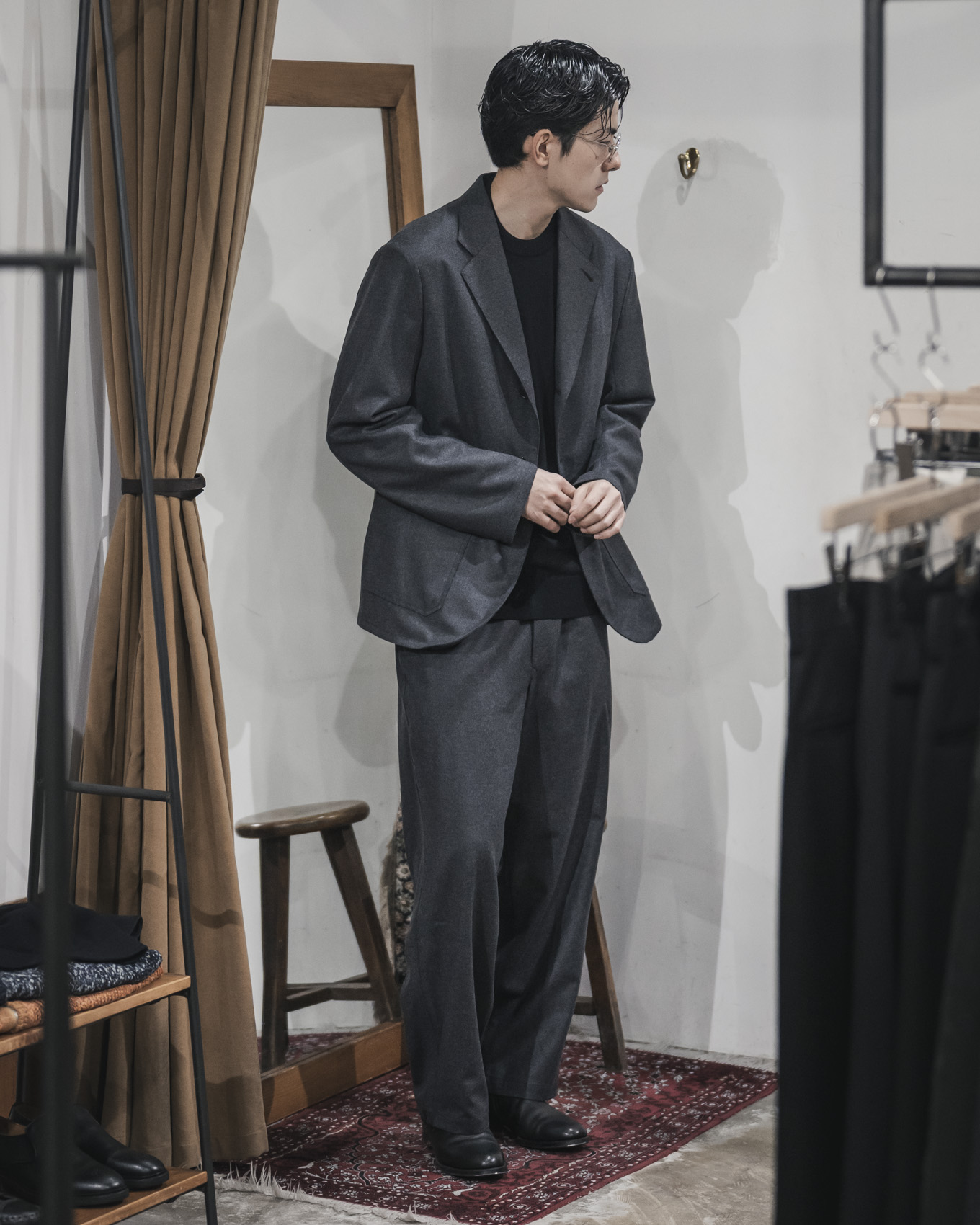 HEUGN / Glad Gray Flannel | twelve