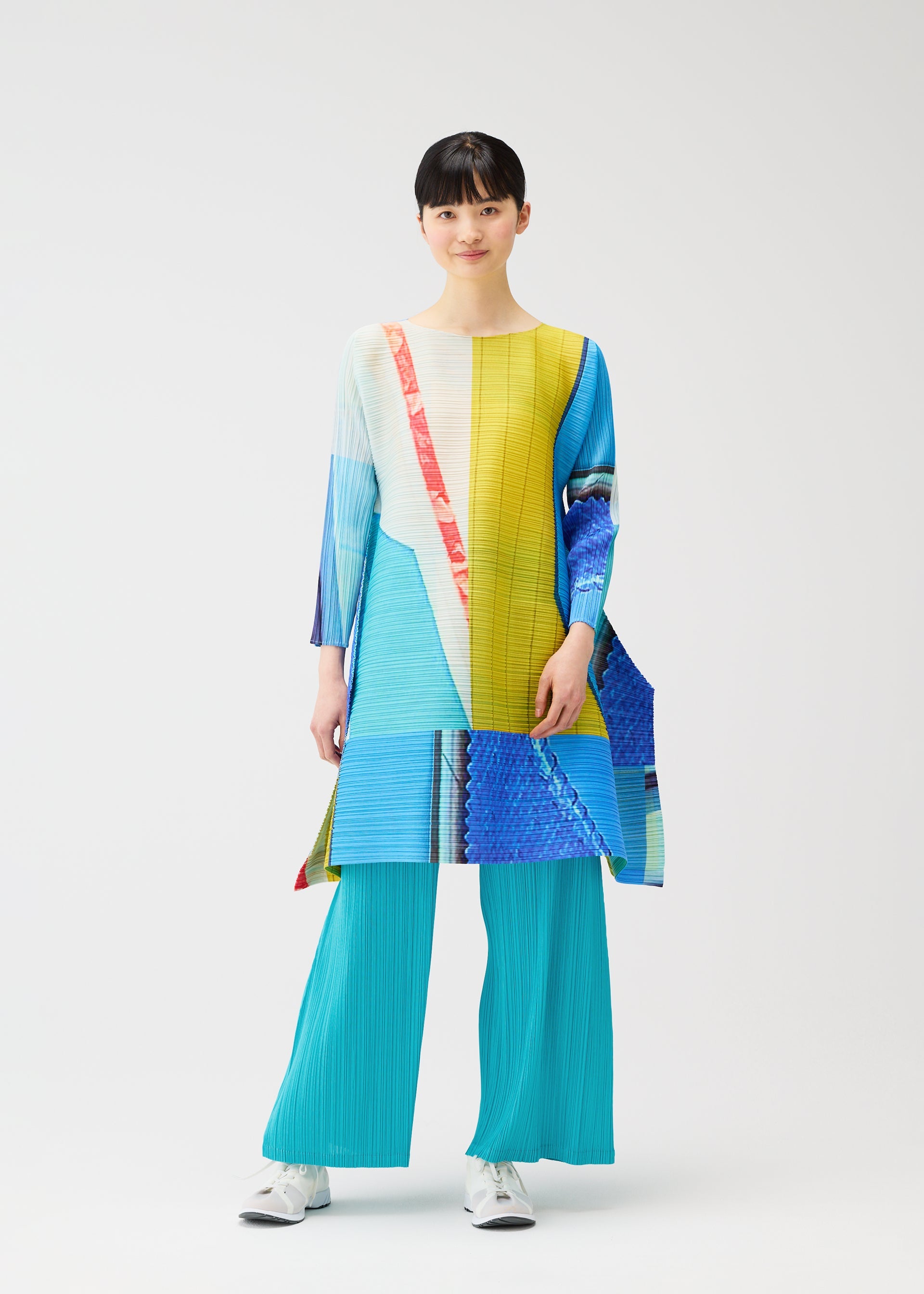 CITY COLLAGE Voluminous Dress Blue x Yellow – The official ISSEY