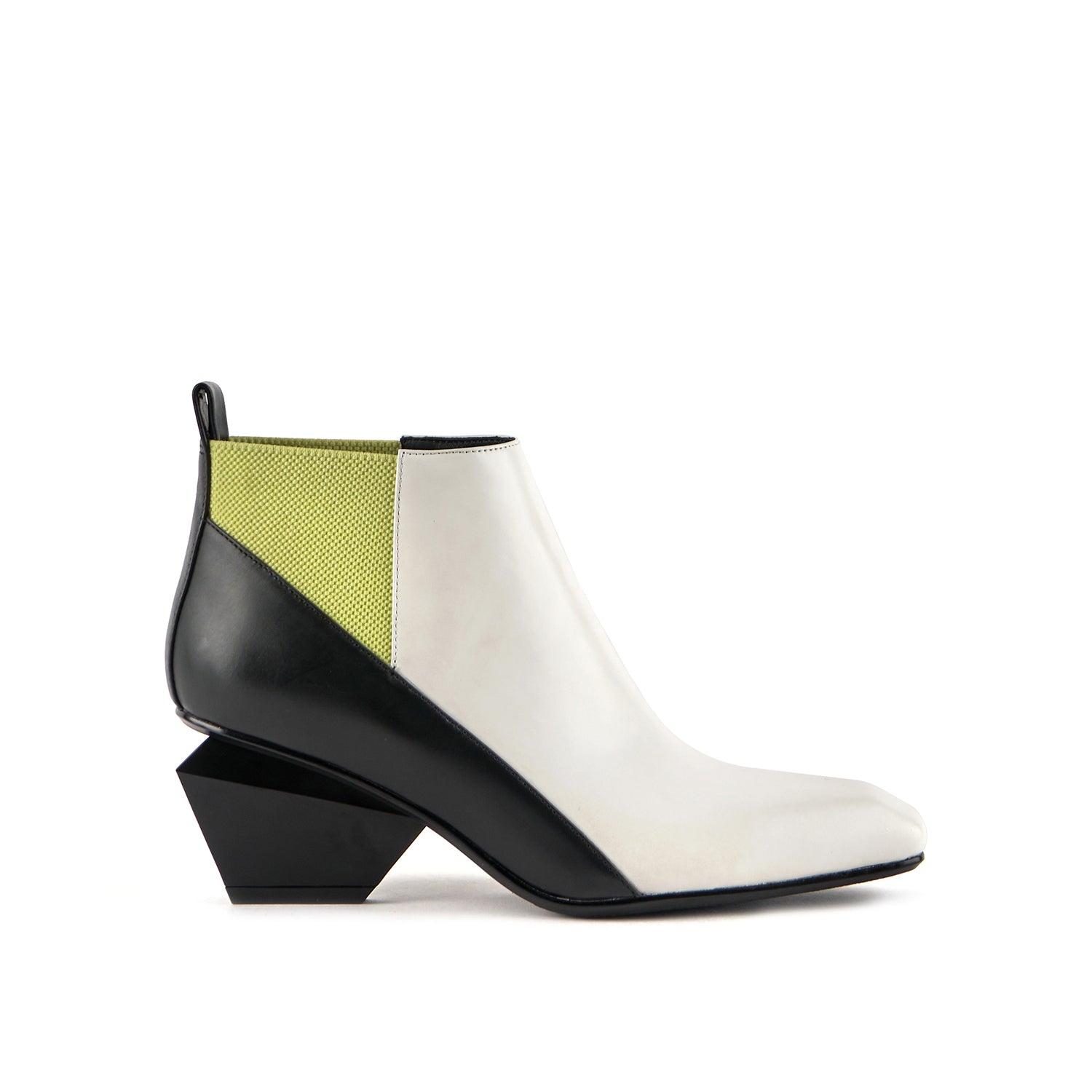 Jacky X – United Nude
