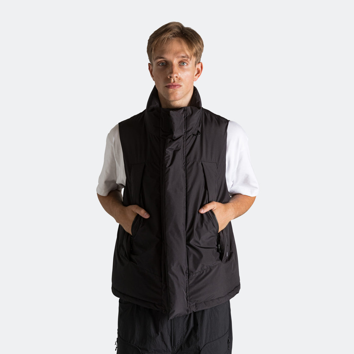 Gore-Tex Windstopper Field Down Vest - Black | UP THERE