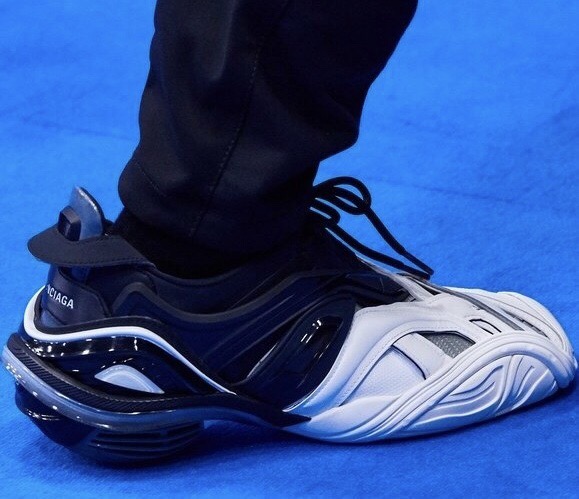 BALENCIAGA】新作スニーカー「TYREX」が国内3月7日に発売予定 | UP TO DATE