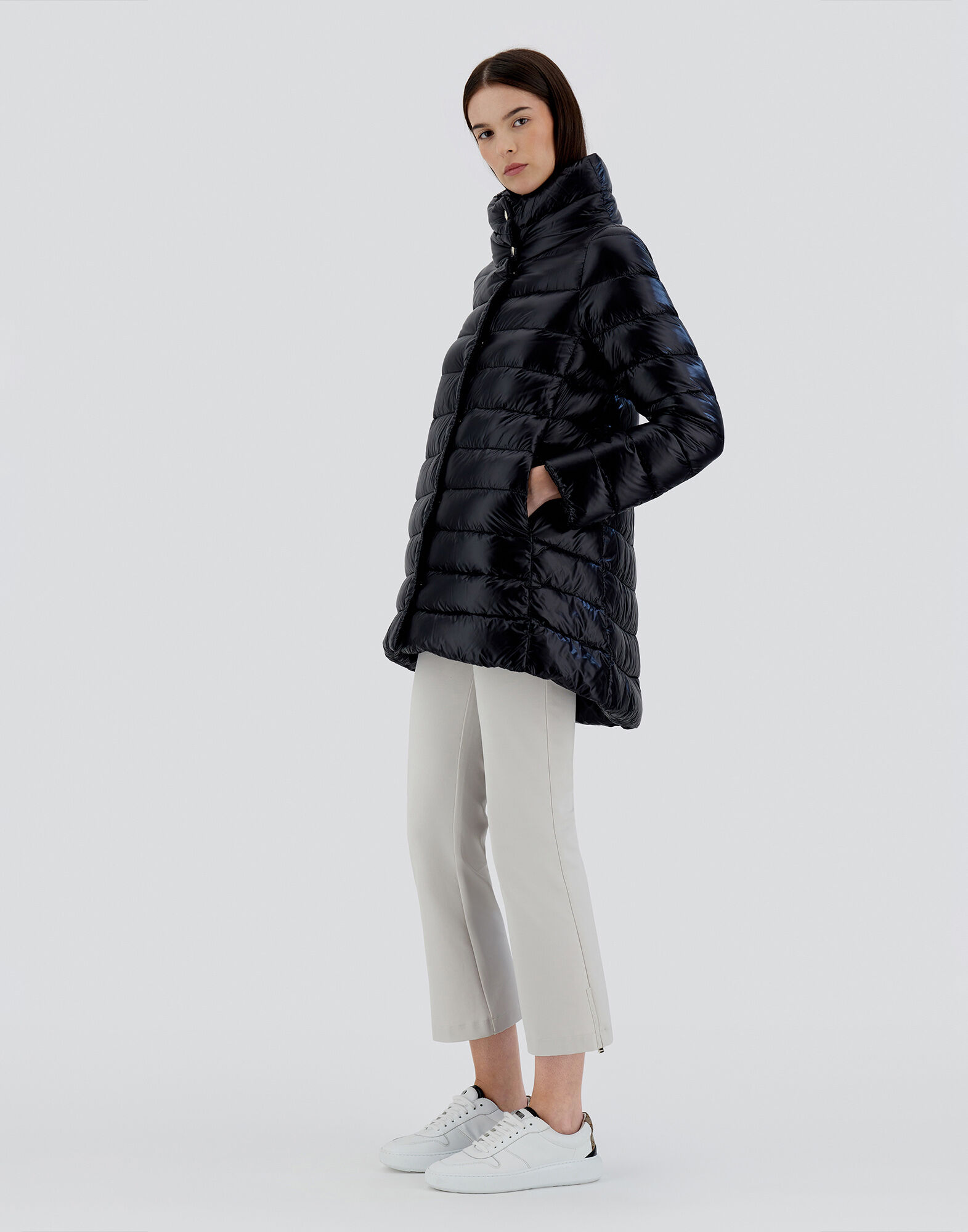 AMELIA in Black for Women | Herno®