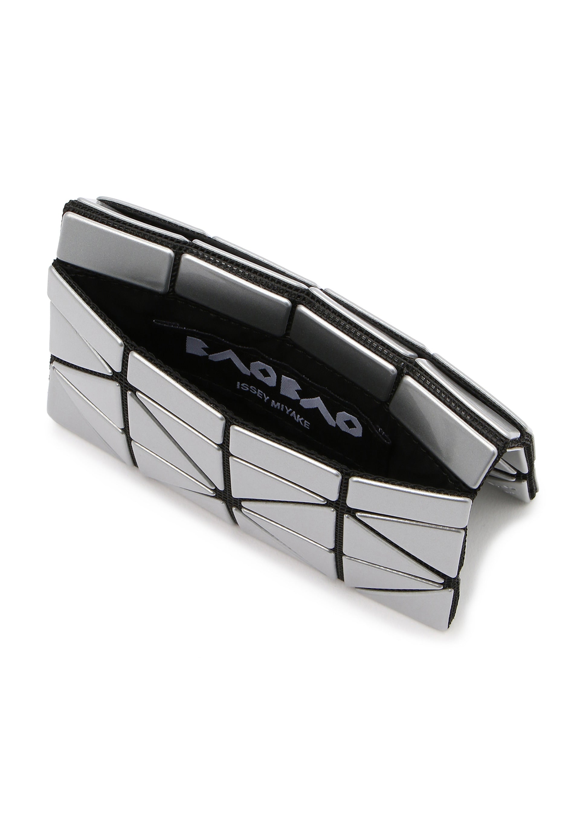 CARD CASE – ISSEY MIYAKE ONLINE STORE