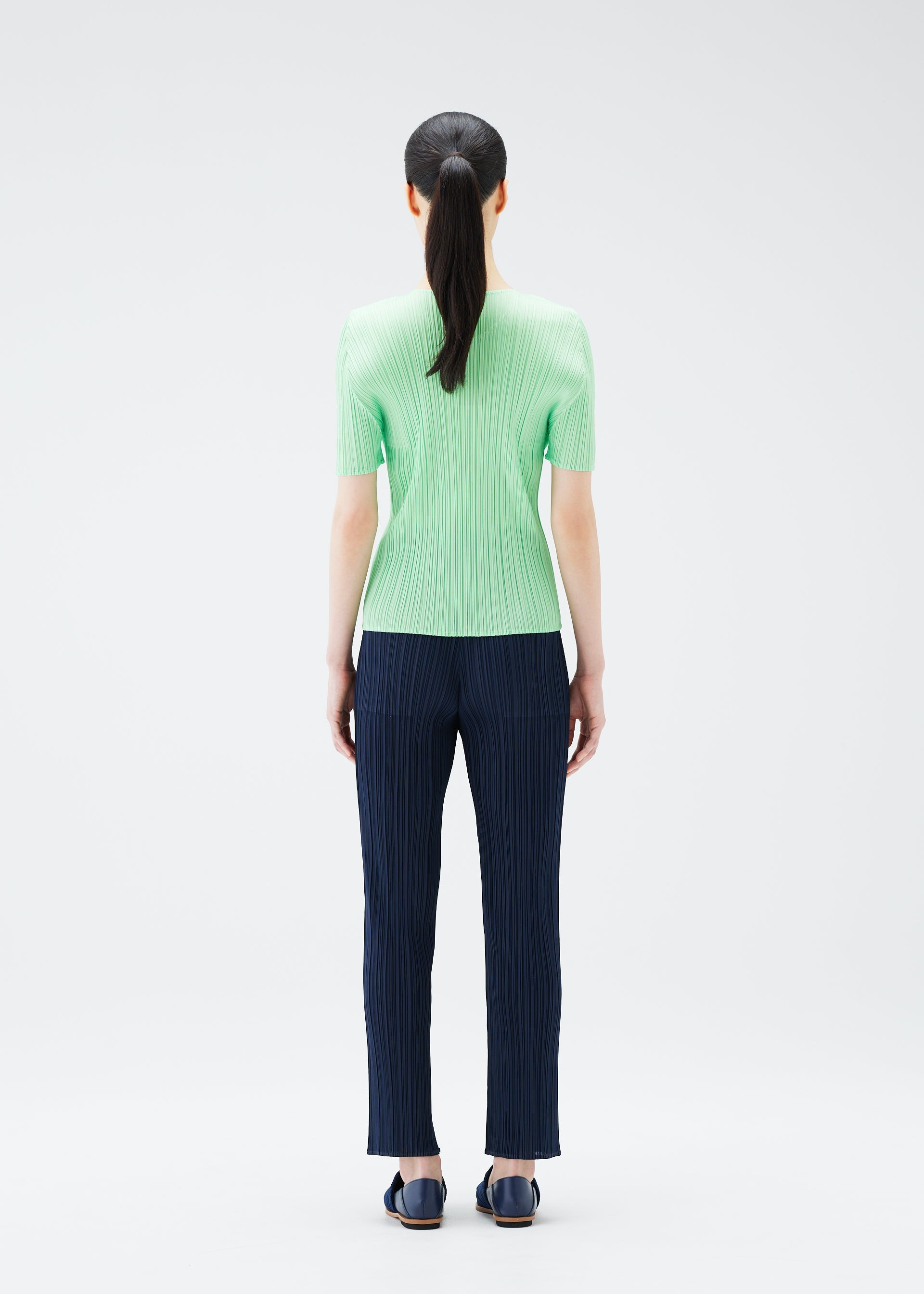 NEW COLORFUL BASICS 4 – ISSEY MIYAKE ONLINE STORE