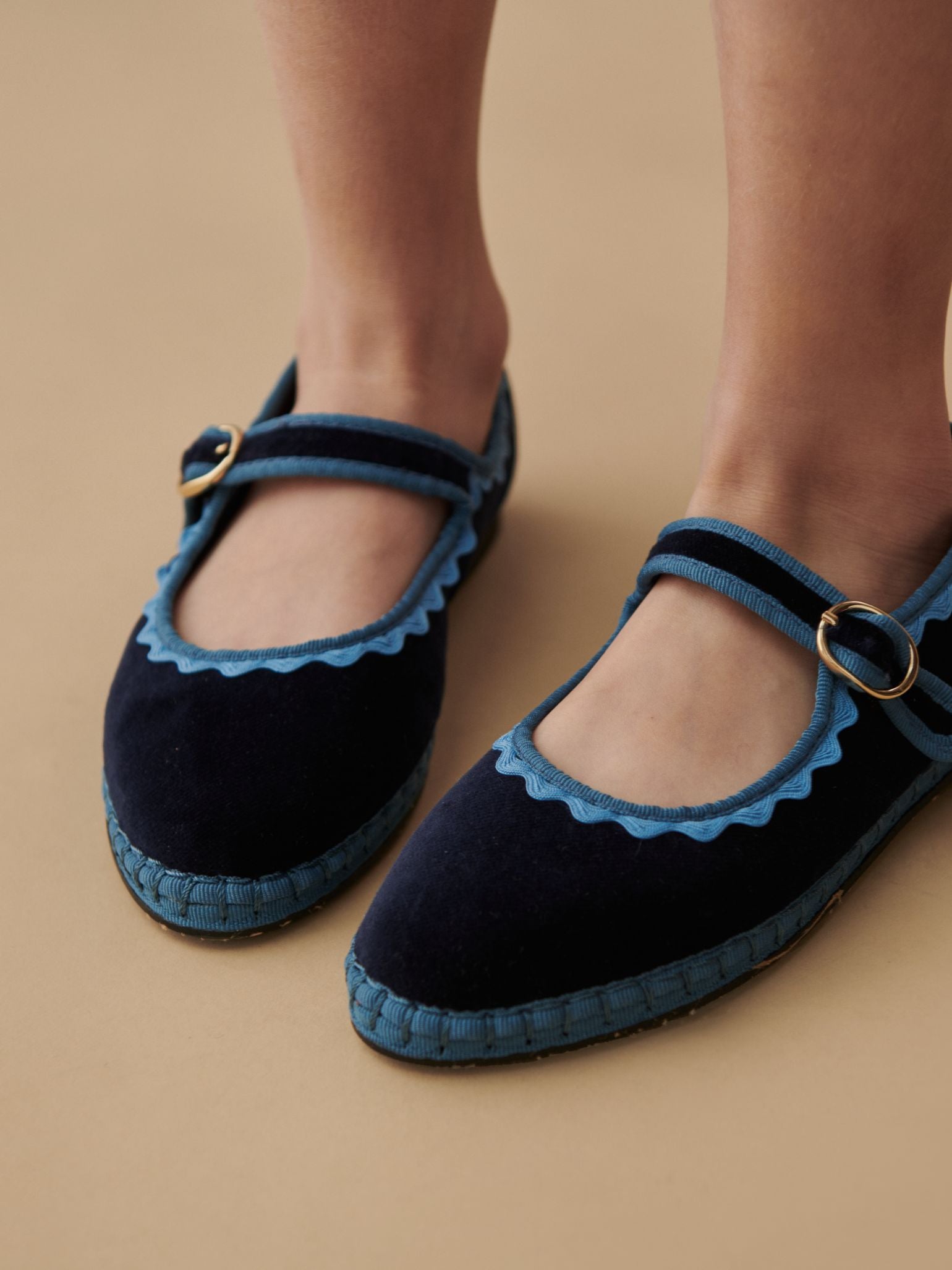 Flabelus x La Coqueta Woman Light Blue Velvet Mary Jane Shoes – La