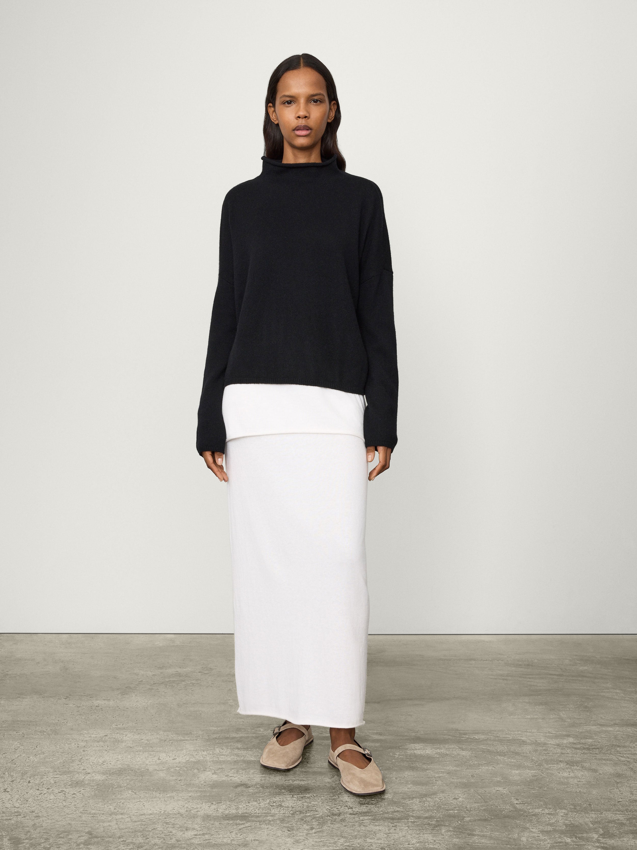 The Sandy Sweater - Black mock neck cashmere sweater – LISA YANG