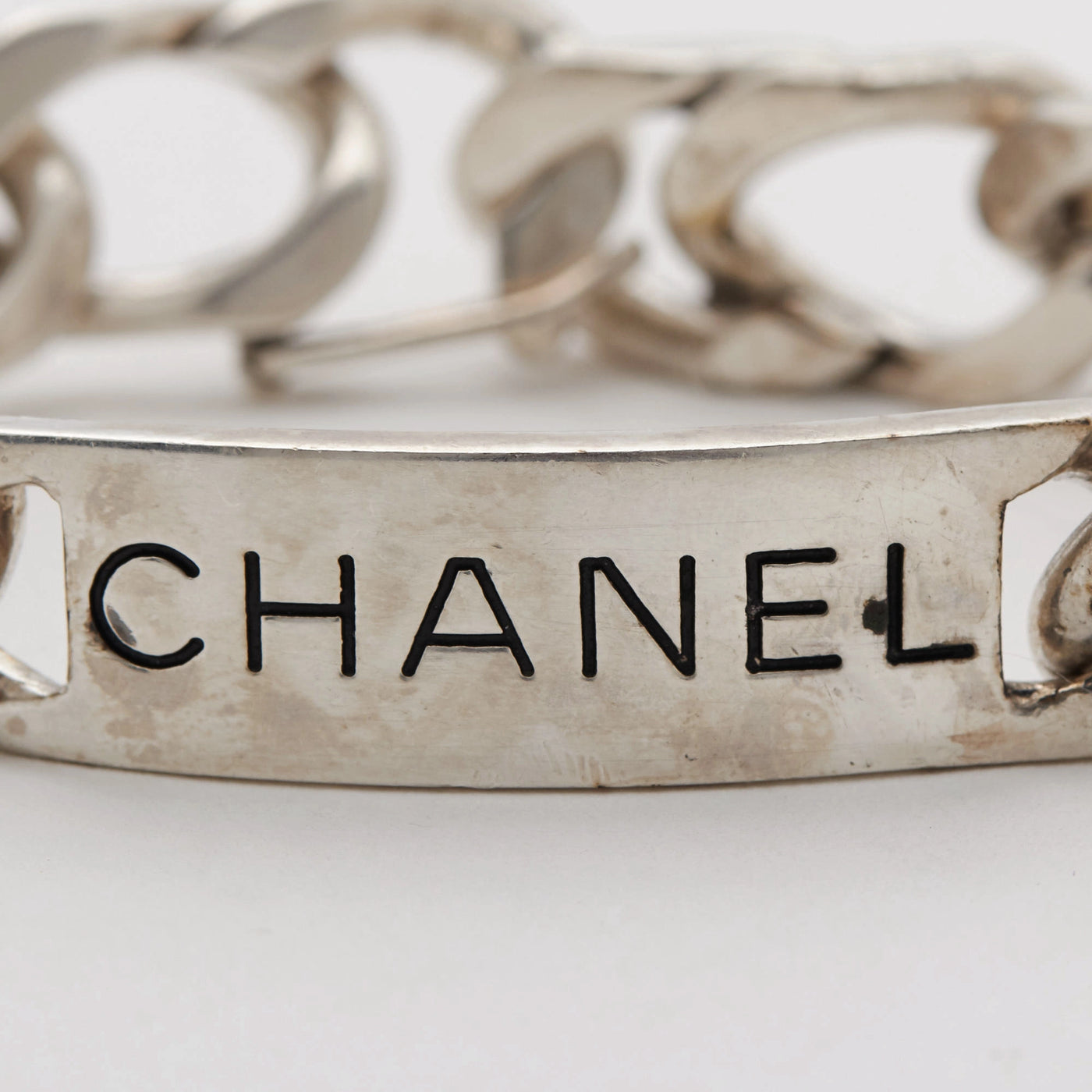 CHANEL/シャネル】ロゴプレート ブレスレット シルバー 腕周り約19cm