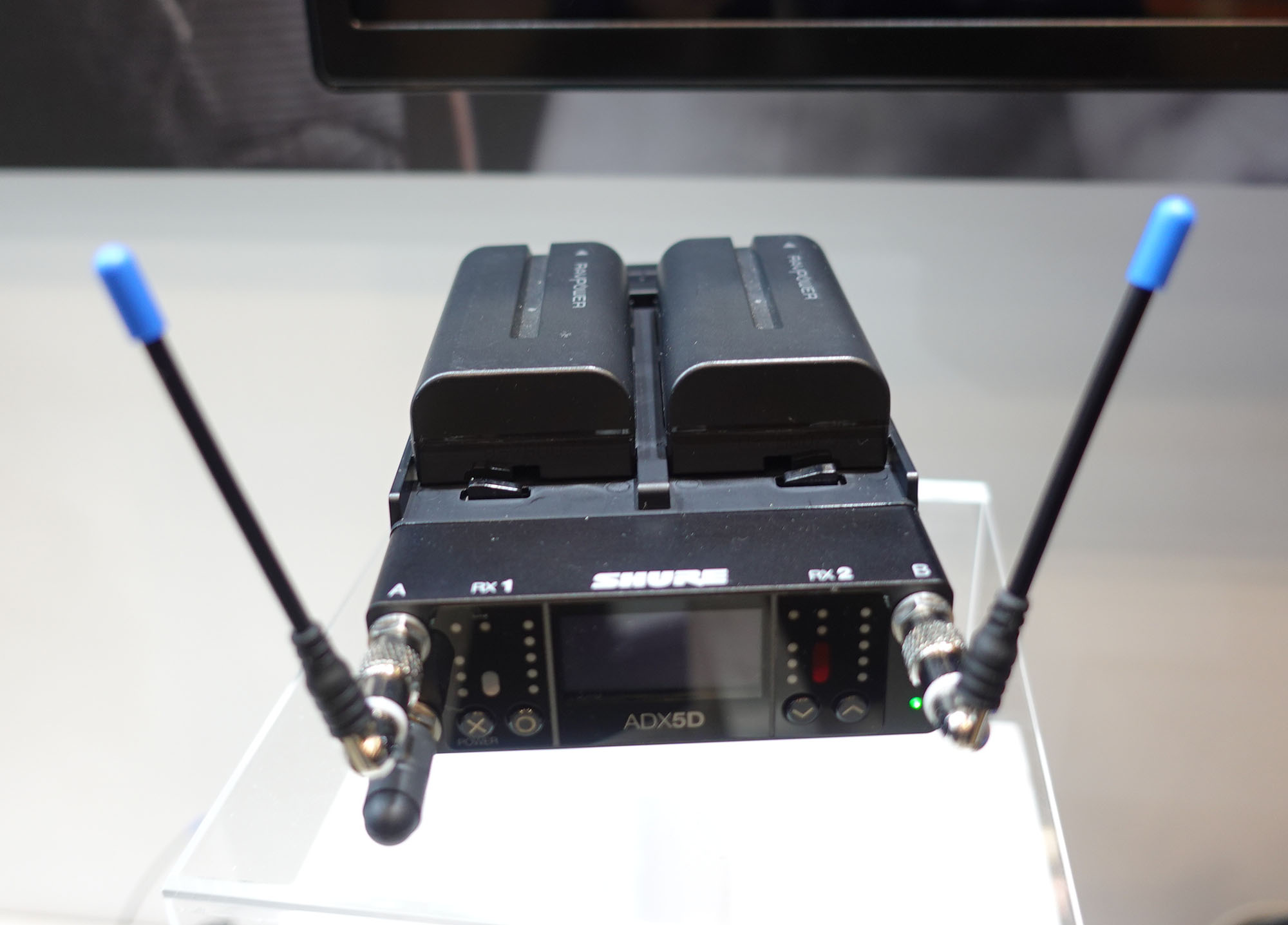 Inter BEE 2021】SHURE〜ロケ現場で使えるデュアルチャンネル