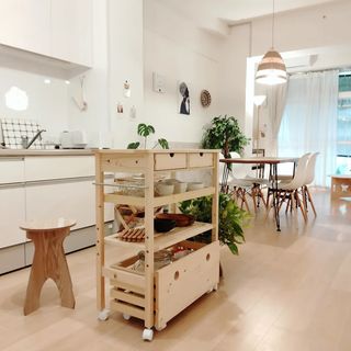 キッチンワゴン タオルハンガー付きでトレイにもなる棚板あり | 【公式