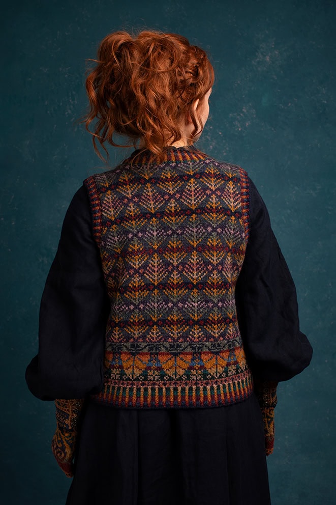 Oregon Autumn Vest | Virtual Yarns | Alice Starmore Yarns & Designs