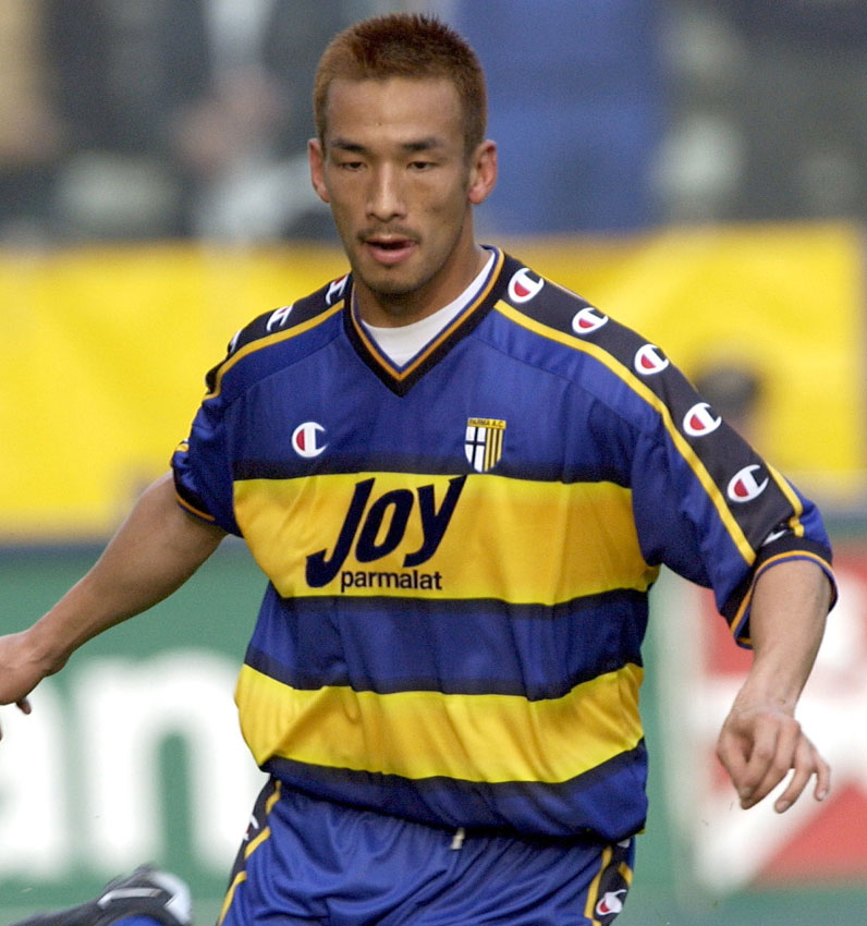 中田英寿、印象に残る「伝説のセリエA時代」ユニフォーム7着（Qoly）