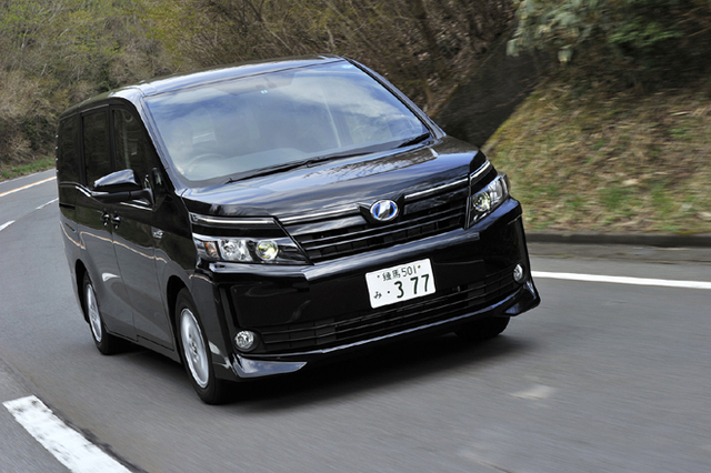 トヨタ・ヴォクシー ハイブリッドV 7人乗り（FF/CVT）【試乗記】 主役