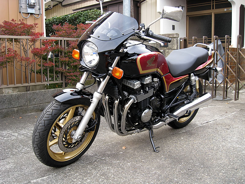 ホンダ】ホンダ CB750 ビキニカウル レビュー - バイクパーツメーカー