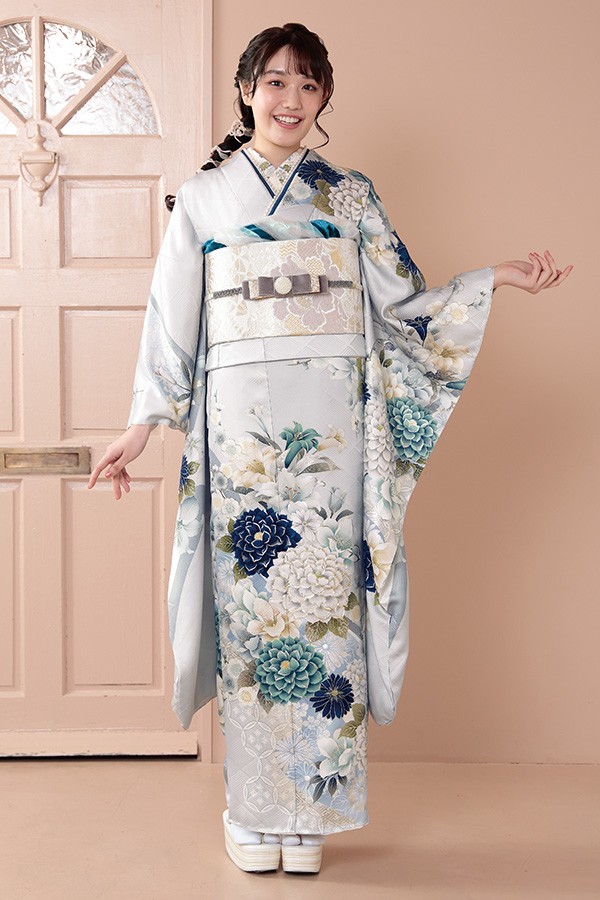 アイスブルーの上品で大人可愛い振袖-KR710｜振袖ギャラリー｜浜松市で
