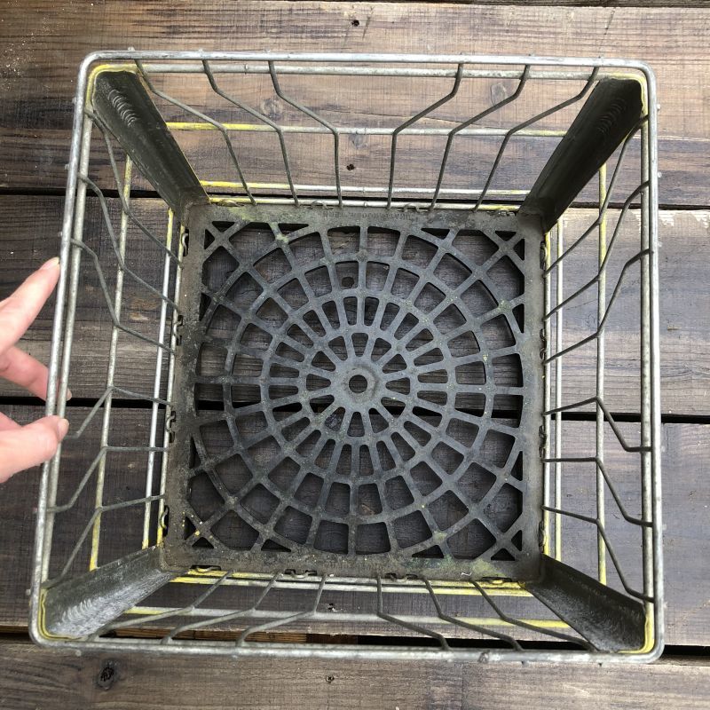 Vintage Wire Metal Milk Crate LUDWING (B518) - 2000toys Antique Mall