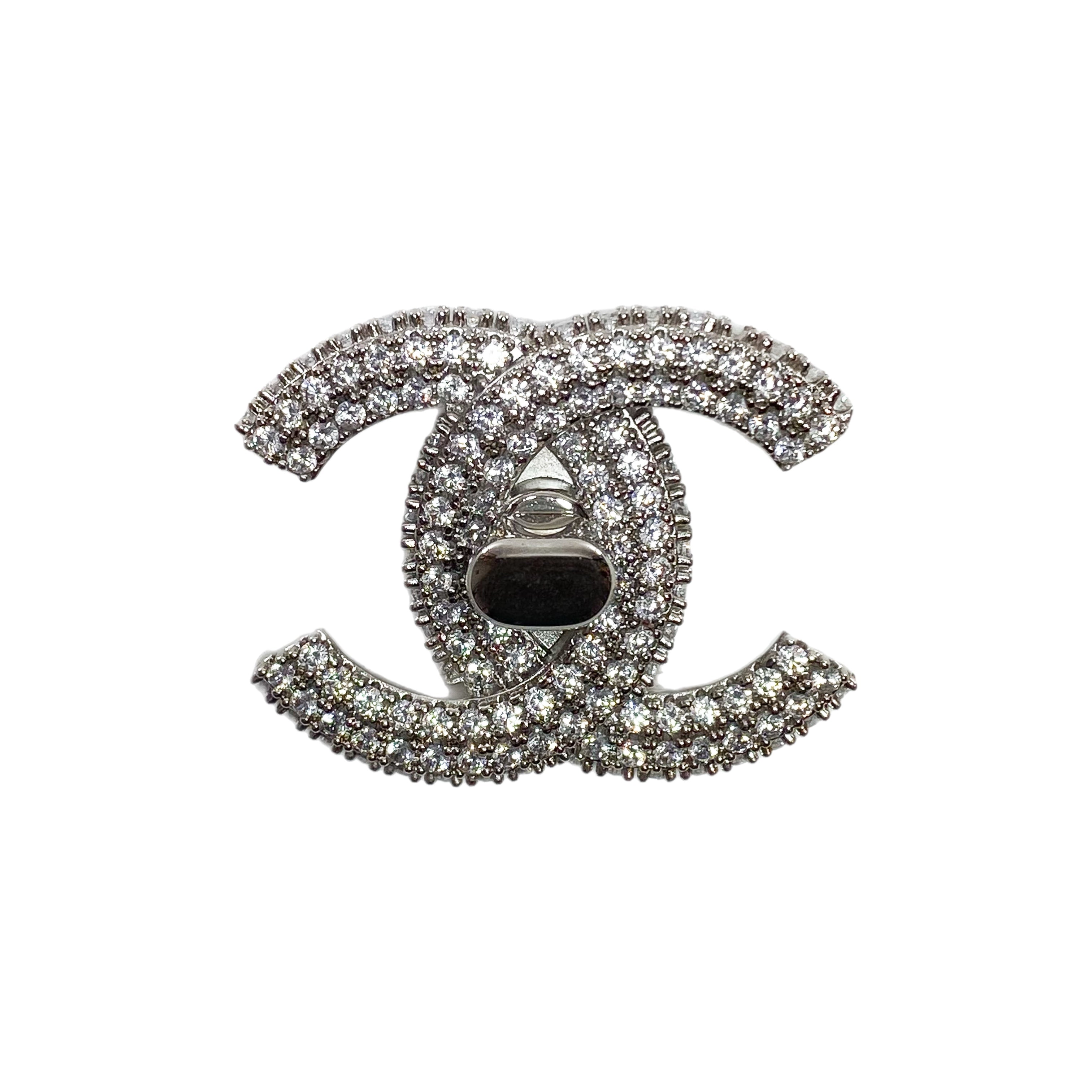 Chanel Silver Crystal CC Turnlock Brooch – Consign of the Times ™