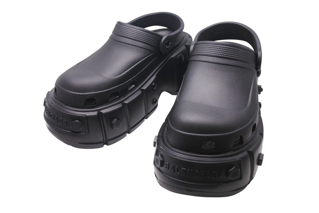 靴 balenciaga hard crocs 39 Balenciaga x Crocs Men's HardCrocs
