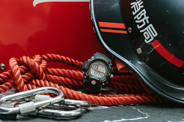 G-SHOCK”緊急消防援助隊コラボレーションモデル