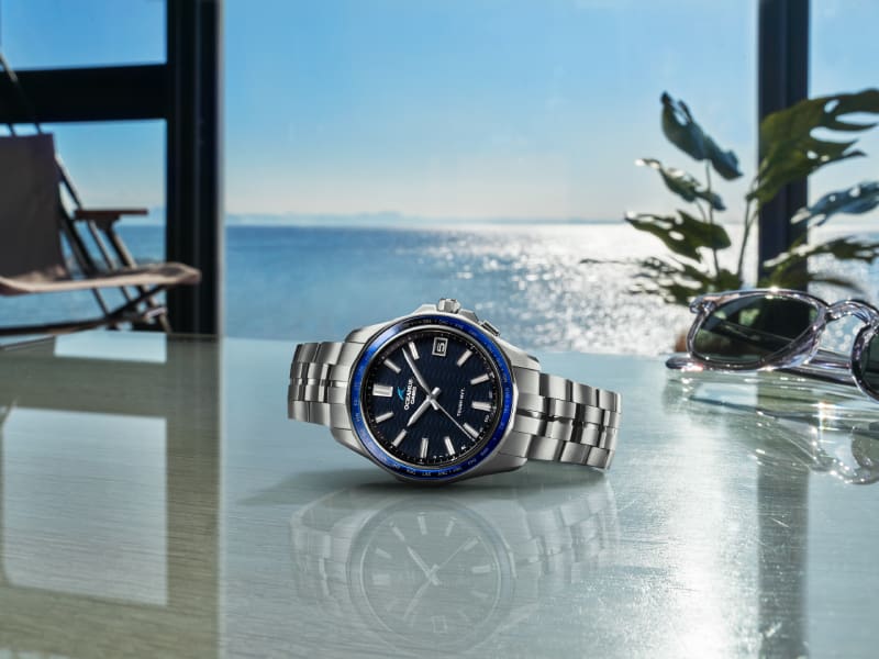 高い質感と視認性を備えた“OCEANUS Manta”初の3針モデル | CASIO