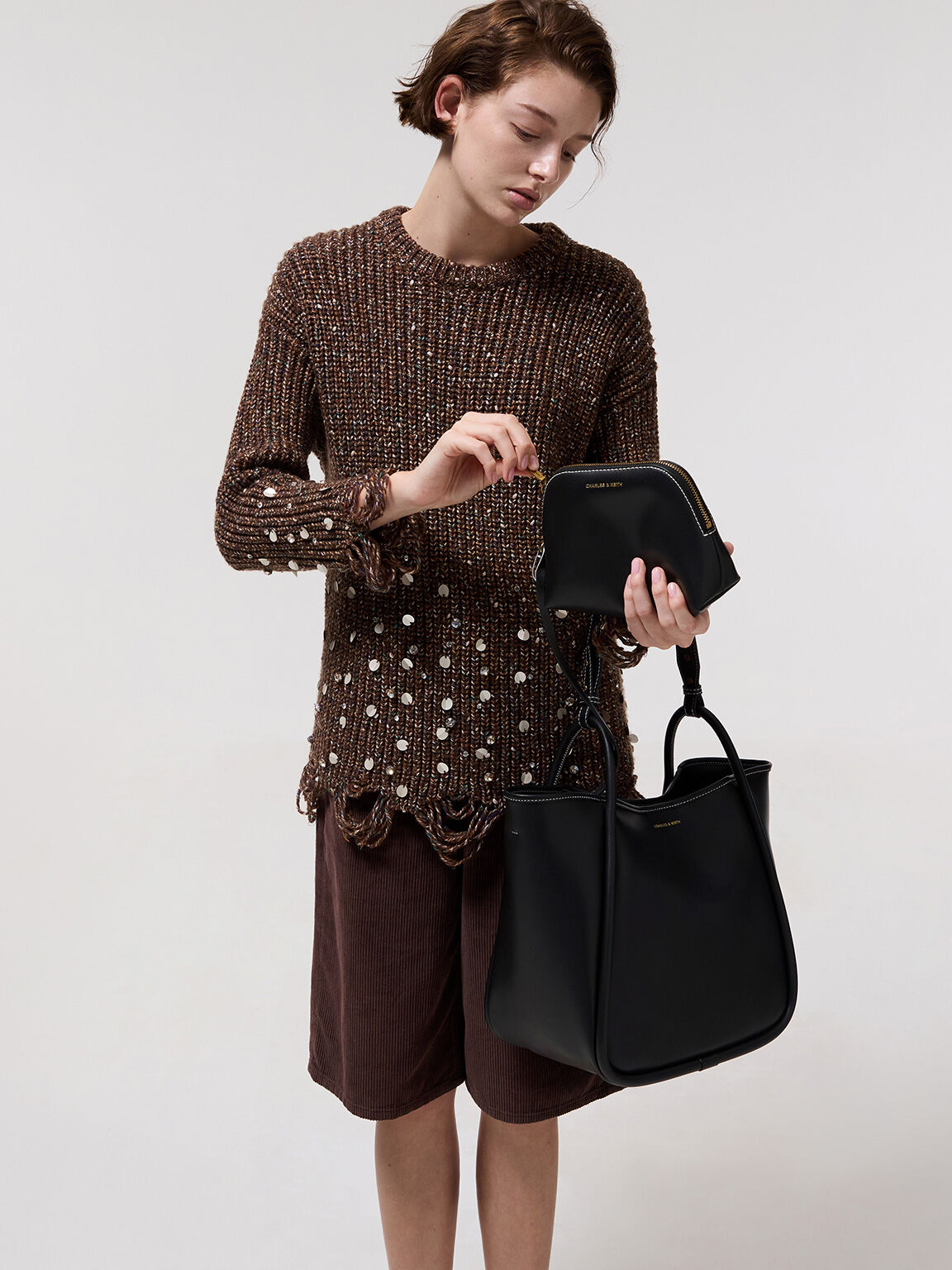 Black Lyla Tubular Slouchy Tote Bag - Black - CHARLES & KEITH US