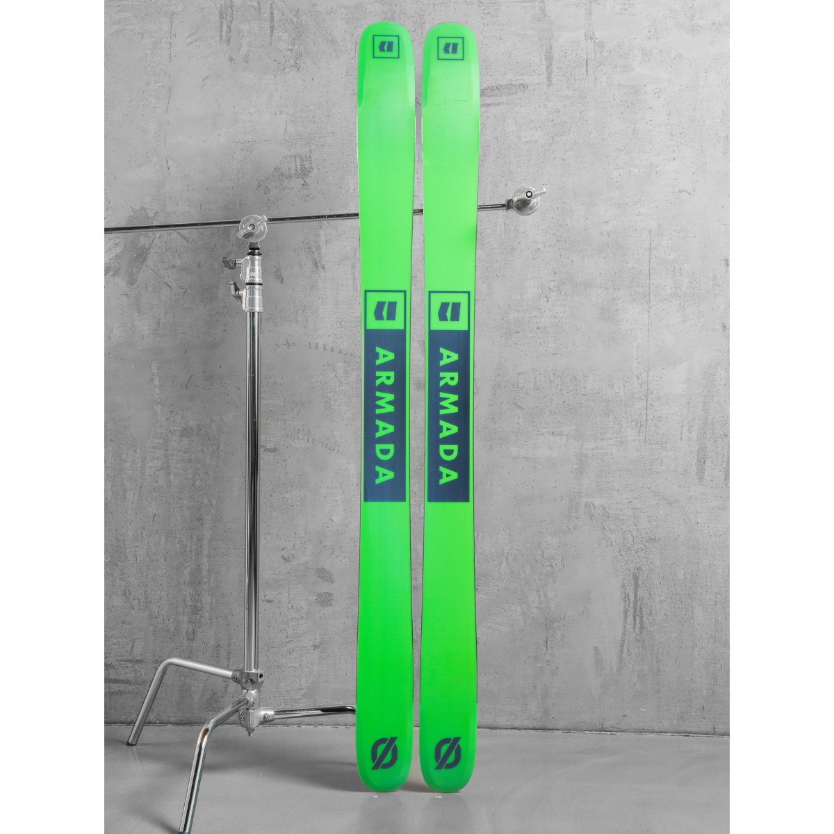 Armada ARV 116 JJ UL SKIS | Christy Sports