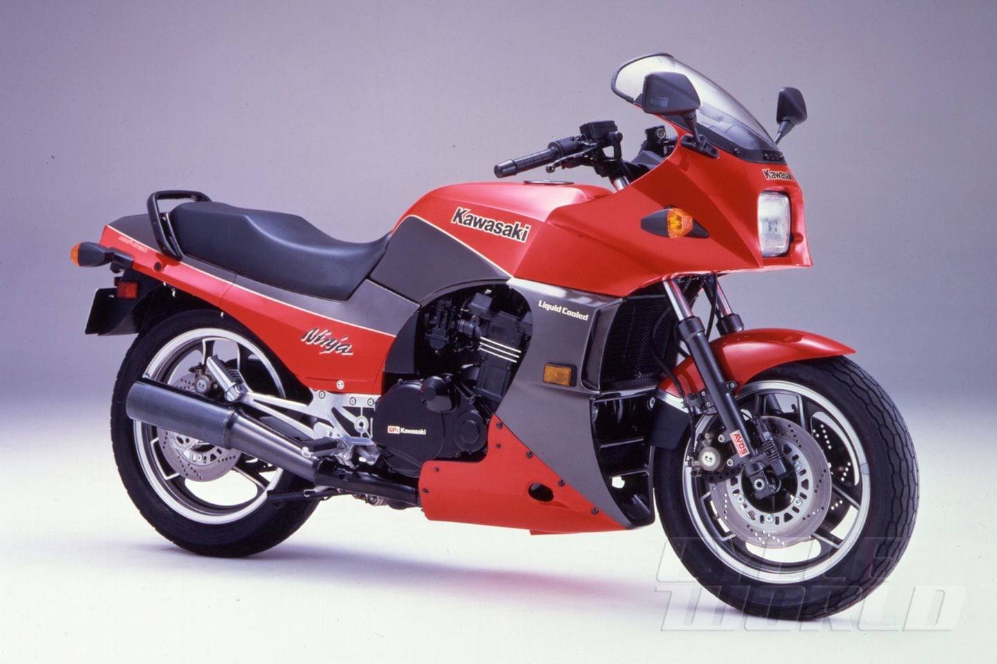 Kawasaki Ninja Motorcycle History: 1984 GPz900 to 1990 ZX-11