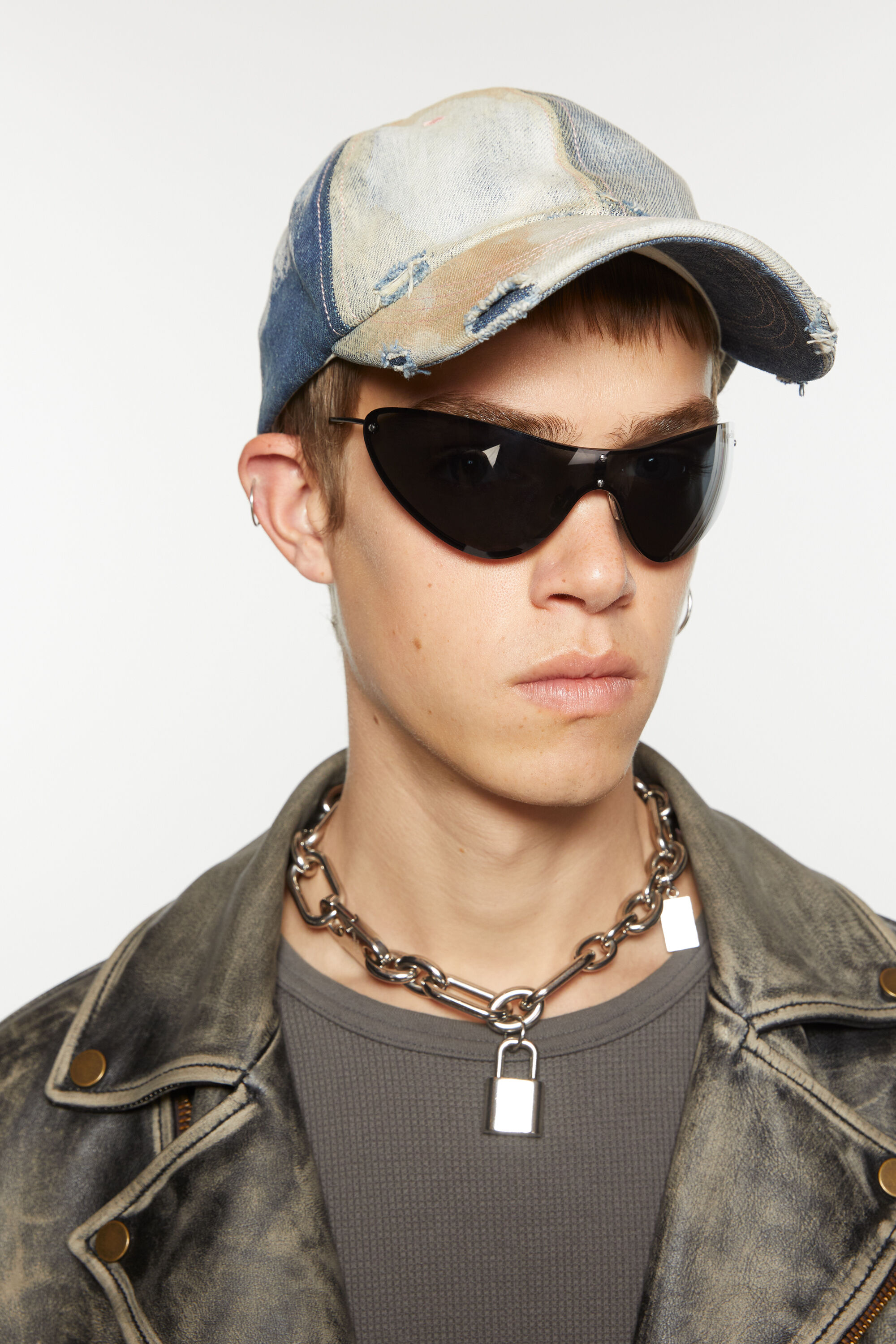 Acne Studios - Metal frame sunglasses - Black/Black